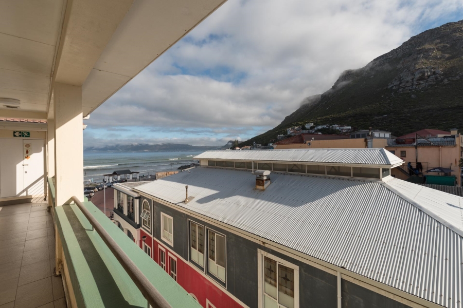 To Let 1 Bedroom Property for Rent in Muizenberg Western Cape